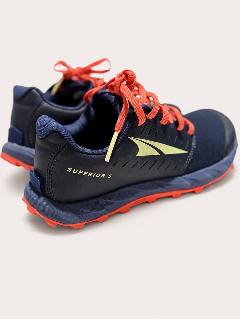 Altra Superior 5 Women’s Trail Running Shoes – Size 6.5
